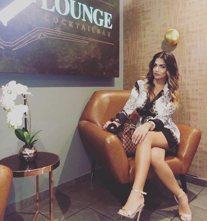First Lounge